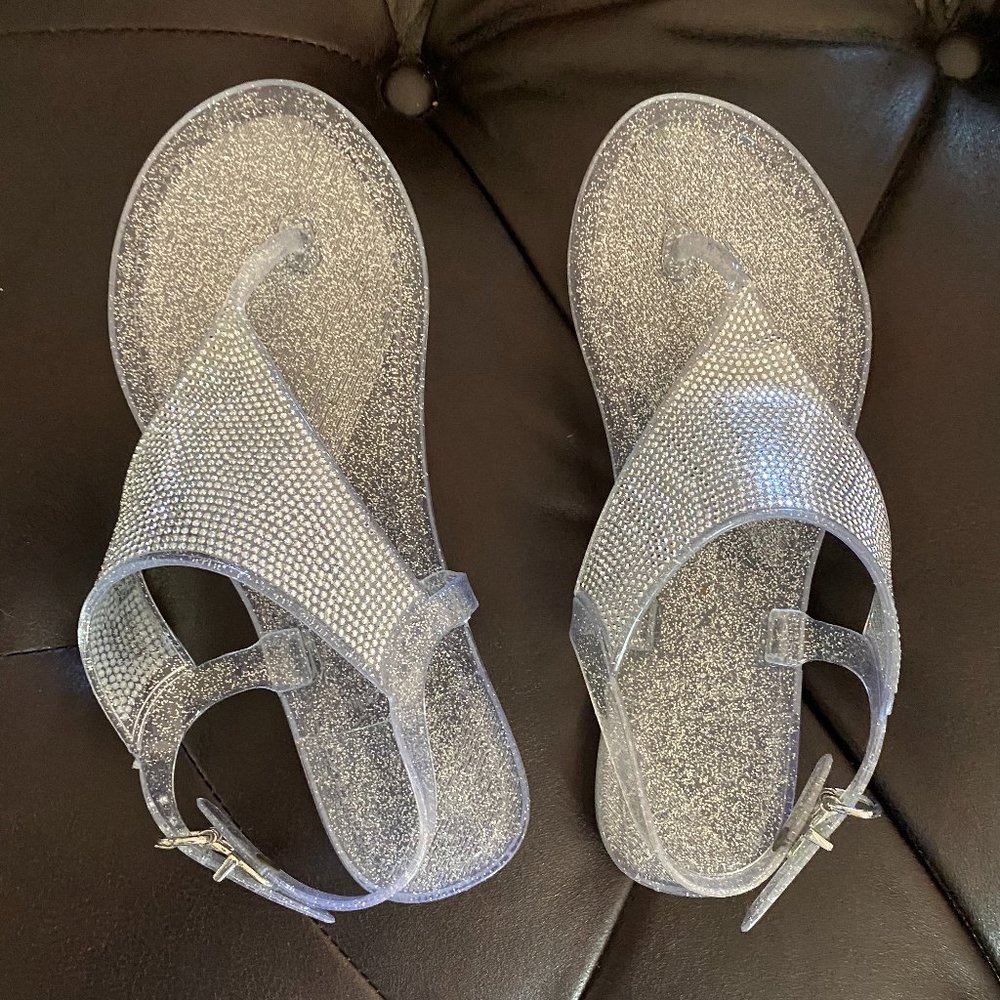Clear rhinestone sandals with lots of bling. Sz 7